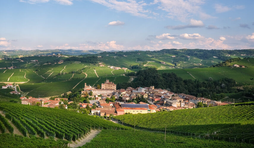Mit dem Camper zur Weinprobe ins Piemont, Italien