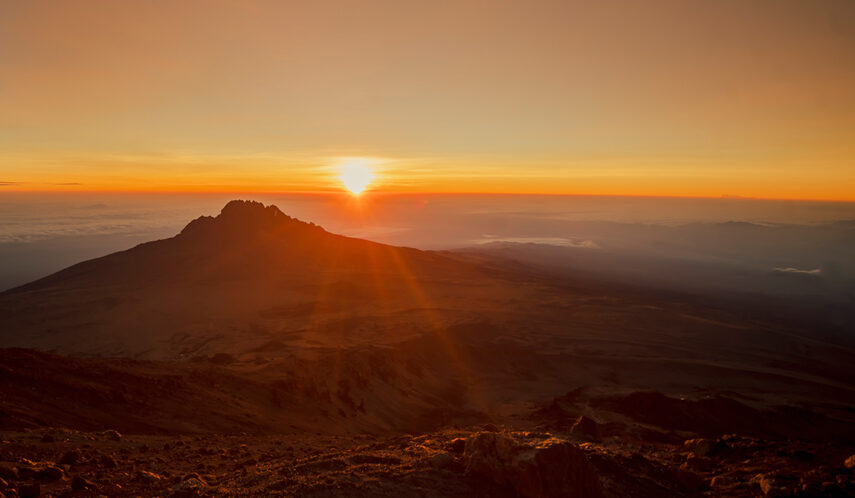 Sonnenuntergang am Kilimandscharo.